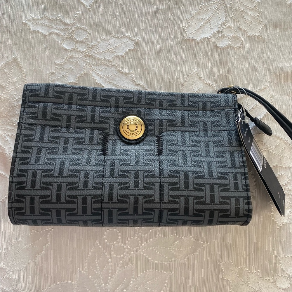 Tommy Hilfiger Wristlet